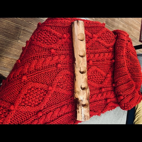 BEAUTIFUL RUSTIC LOG CANDLE HOLDER - Picture 3 of 6